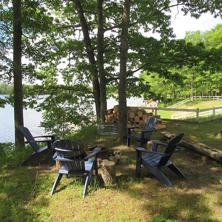 Lake House Lodge Lupton Bagian luar foto
